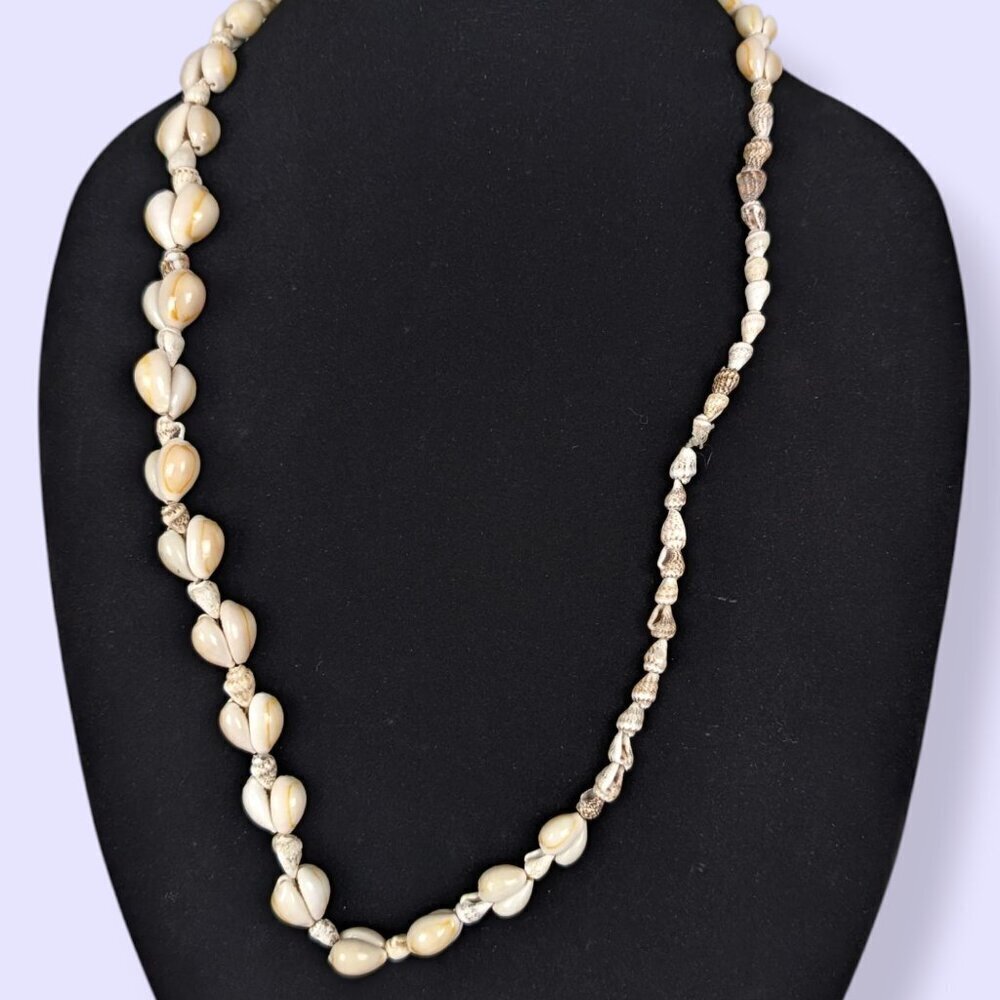 (2/$20) Graduated Shell Infinity Necklace - Picture 4 of 5